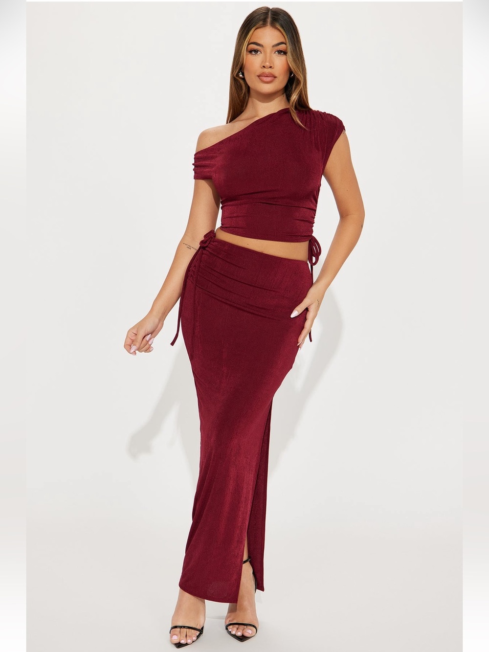 Off-Shoulder Burgundy Two-Piece Maxi Skirt Set